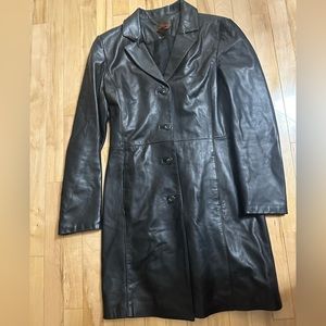 Danier Women’s Leather Trench - S